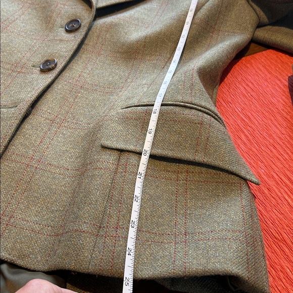 Beautiful Purdey Tweed Riding Jacket - Picture 7 of 7